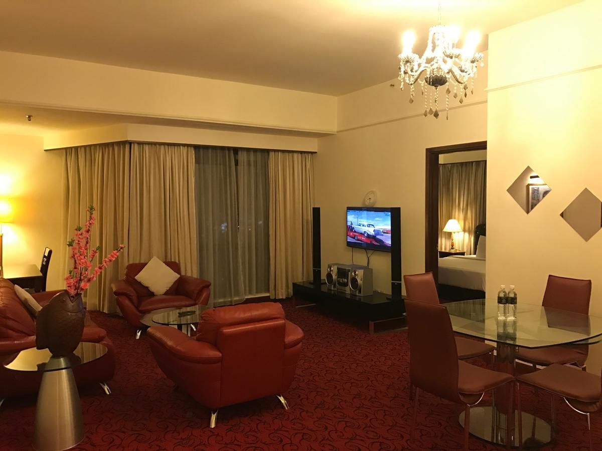 Times Square Service Suites Куала Лумпур Екстериор снимка